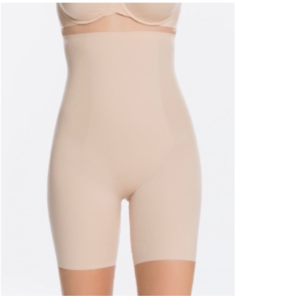 Spanx thinstincts high waisted mid thigh short